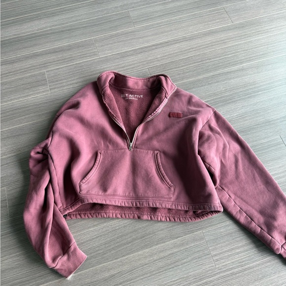 Set Active Quarter Zip - Picture 2 of 4